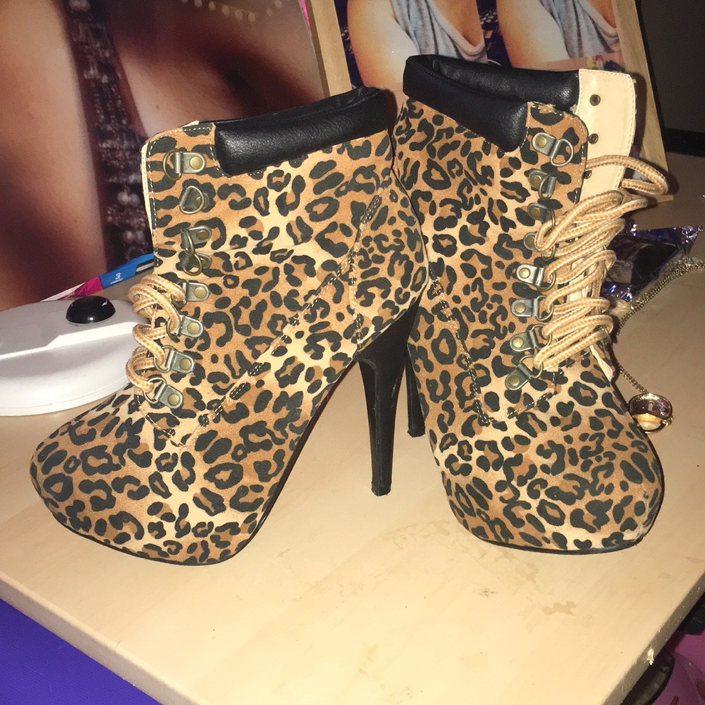 Boot heels